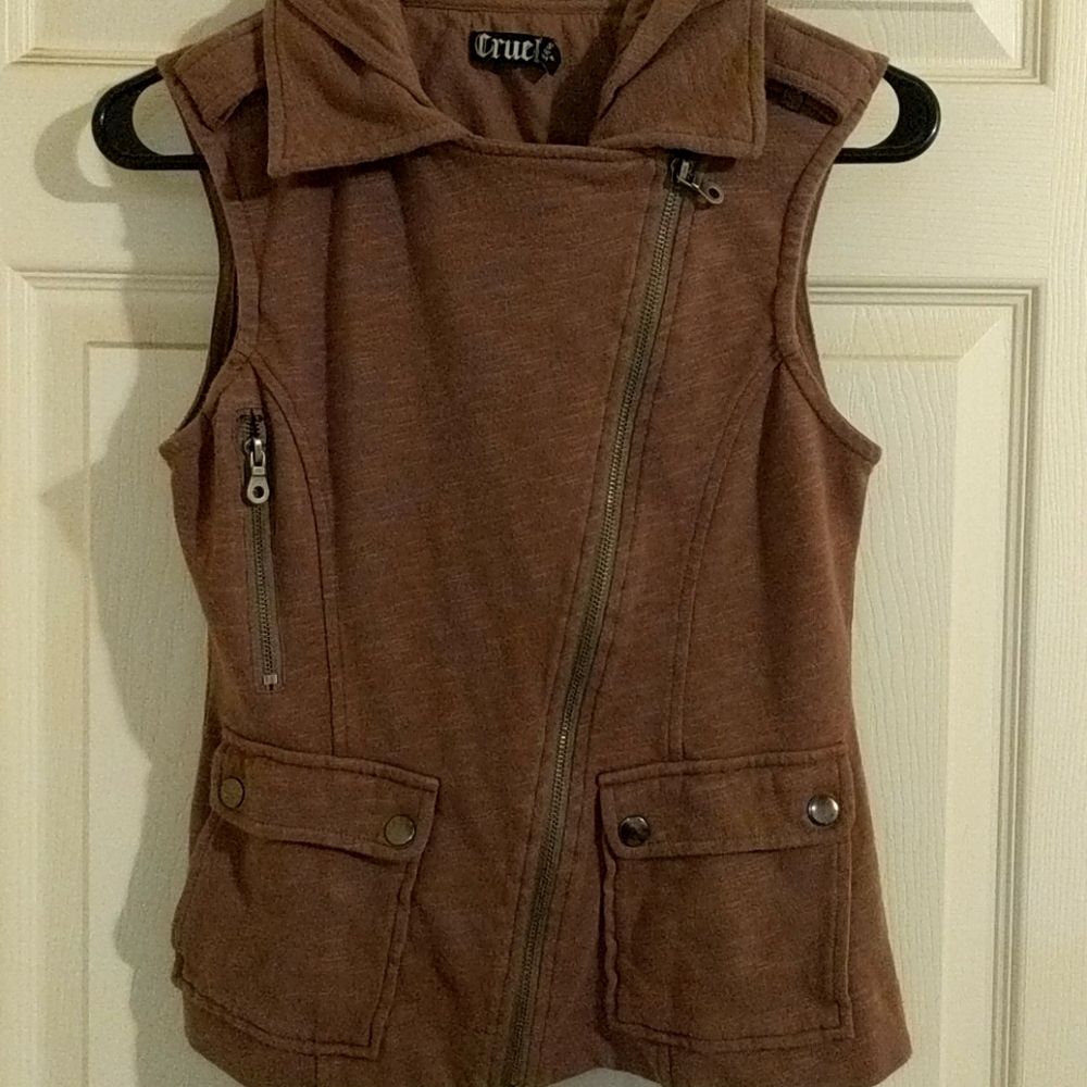 Cruel girl vest